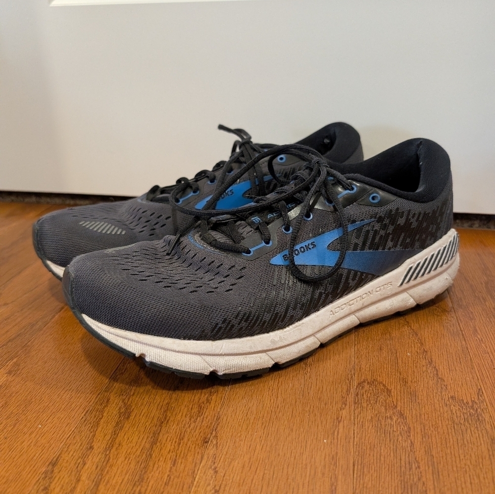 Brooks Addiction GTS 15 Men's Road Running Shoes Gray Sneakers Size 12.5 Narrow